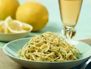 spaghetti al basilico e limone