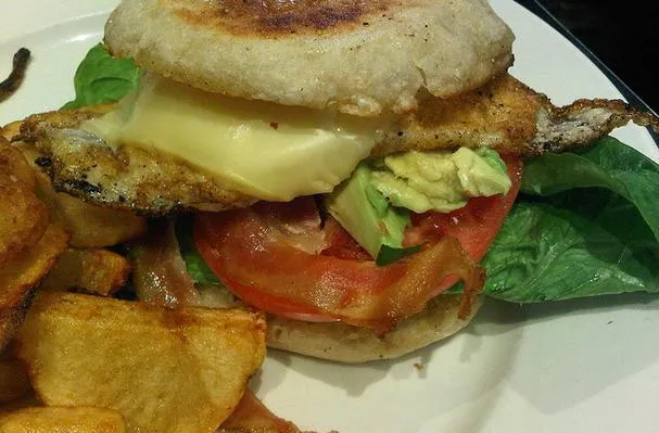Egg BLT