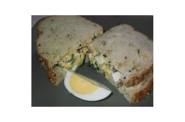 Insalata di uova al dragoncello e senape