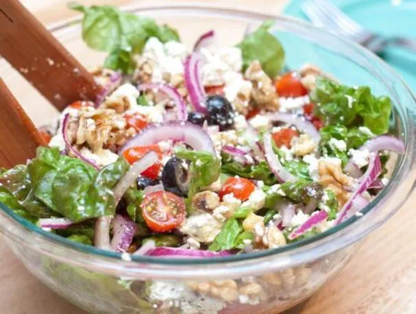 Insalata alla greca