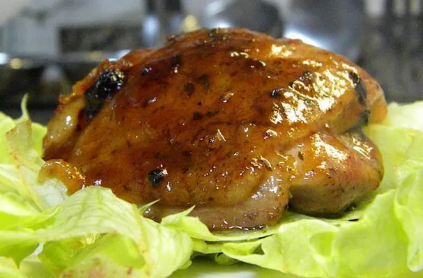 Pollo alla griglia glassato al miele