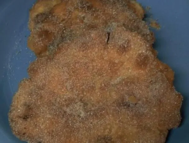 Atol-atte (cioccolato fondente e atole al caffè) e buñuelos