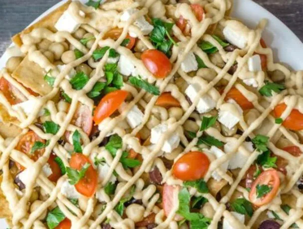 Nachos mediterranei