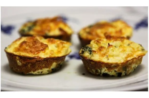 Mini Quiche con Spinaci e Feta