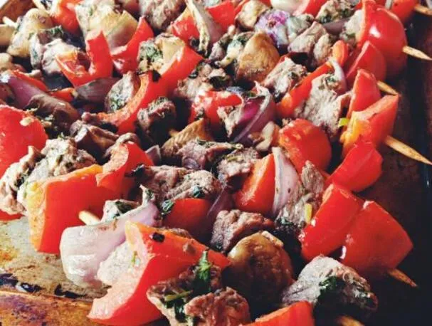 Spiedini di manzo alla griglia