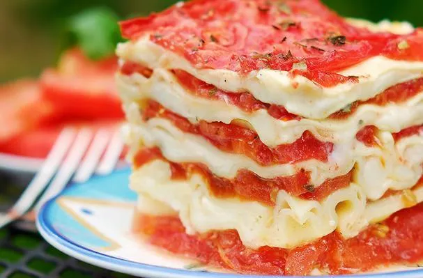 Lasagna fresca al pomodoro