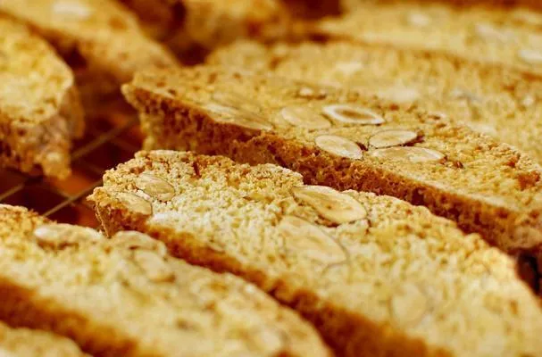 Biscotti Tradizionali alle Mandorle