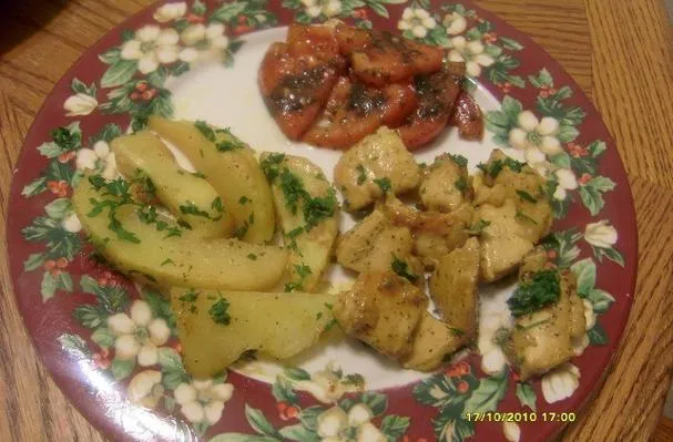 Piatto unico di pollo con patate