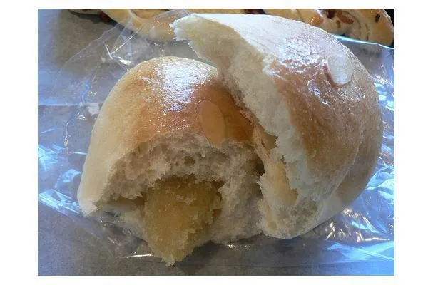 Panini alle mandorle